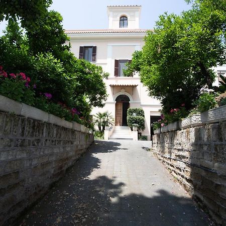 Domus Cordara - Splendido Appartamento Nel Verde Roma Ngoại thất bức ảnh
